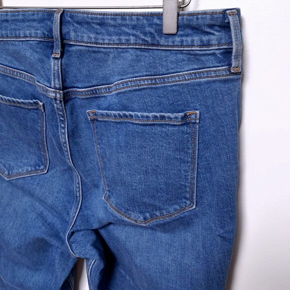 Old Navy Power Slim Straight High Rise Denim Jeans Raw Hem Womens 16 Medium Wash - Picture 6 of 10